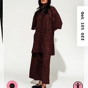 ISO !!! Dressed in LALA Leopard Print Set LARGE OR XL NOT FOR SALE